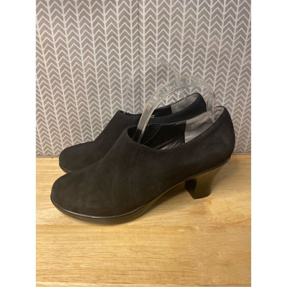 ✅Dansko heeled black suede clogs - Picture 3 of 10